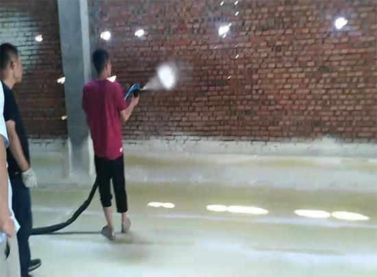 冷庫聚氨酯噴涂(圖1) 冷庫聚氨酯噴涂施工案例