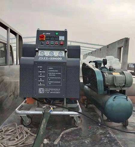 聚氨酯機(jī)器(圖1) H5600聚氨酯機(jī)器